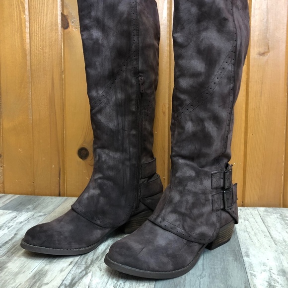 Stylish Women's Tall Boots in Charcoal Gray - Picture 1 of 13